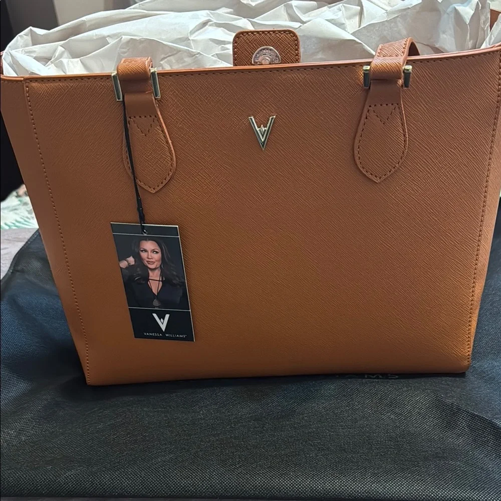 Vanessa Williams Lush Large Tan Tote Bag - Picture 1 of 6